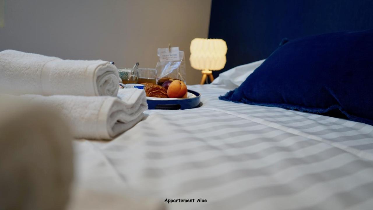 Appartements De Caractere Centre วานส์ ภายนอก รูปภาพ